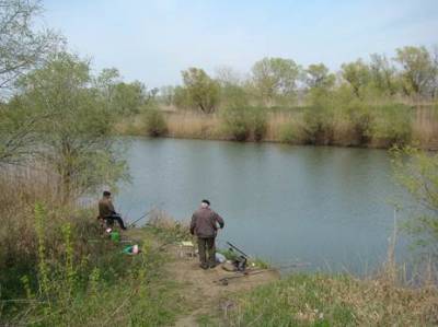 Рыбалка в апреле на малых реках